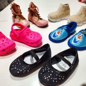 5t Girls Shoes (5 pairs)